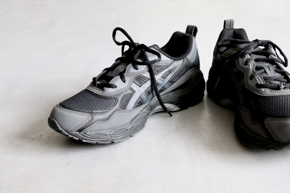 ASICS (アシックス) 