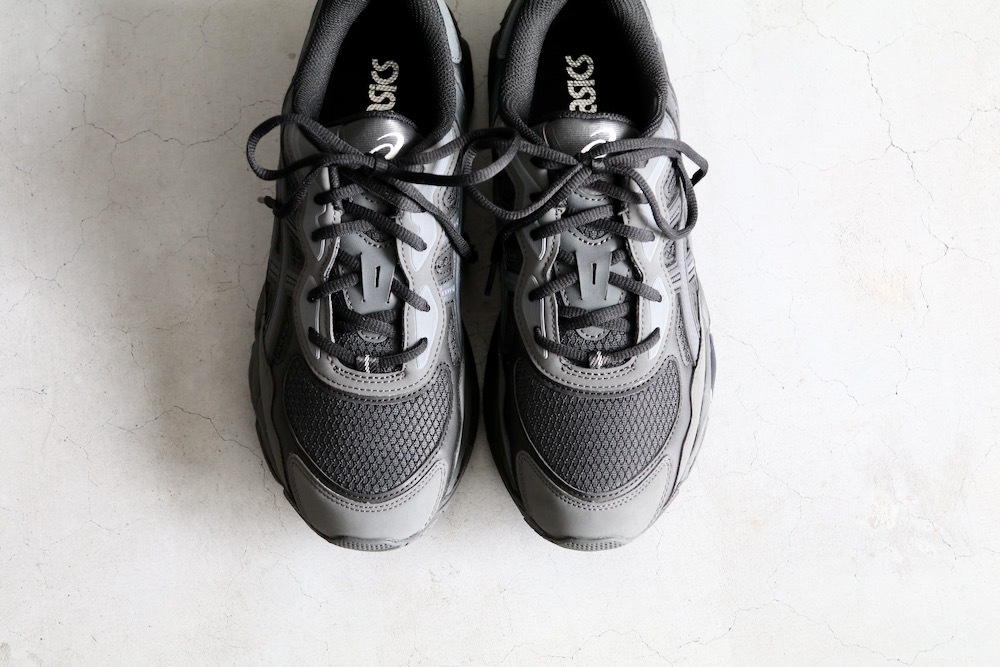 ASICS (アシックス) 