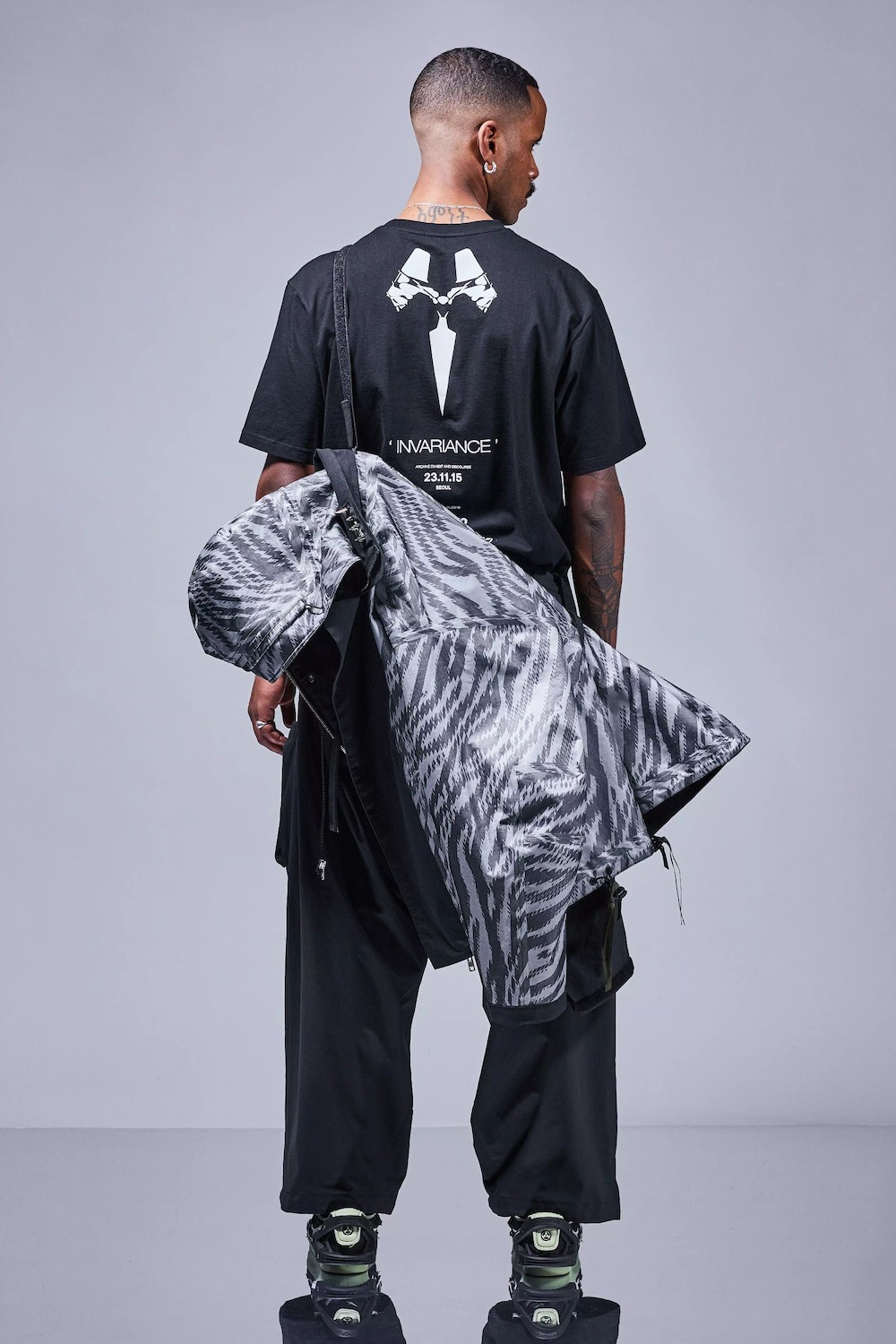 ACRONYM(˥) "J68W-BQ wide fir rider`s jacket -Xpore 3L CO face printed backer-"