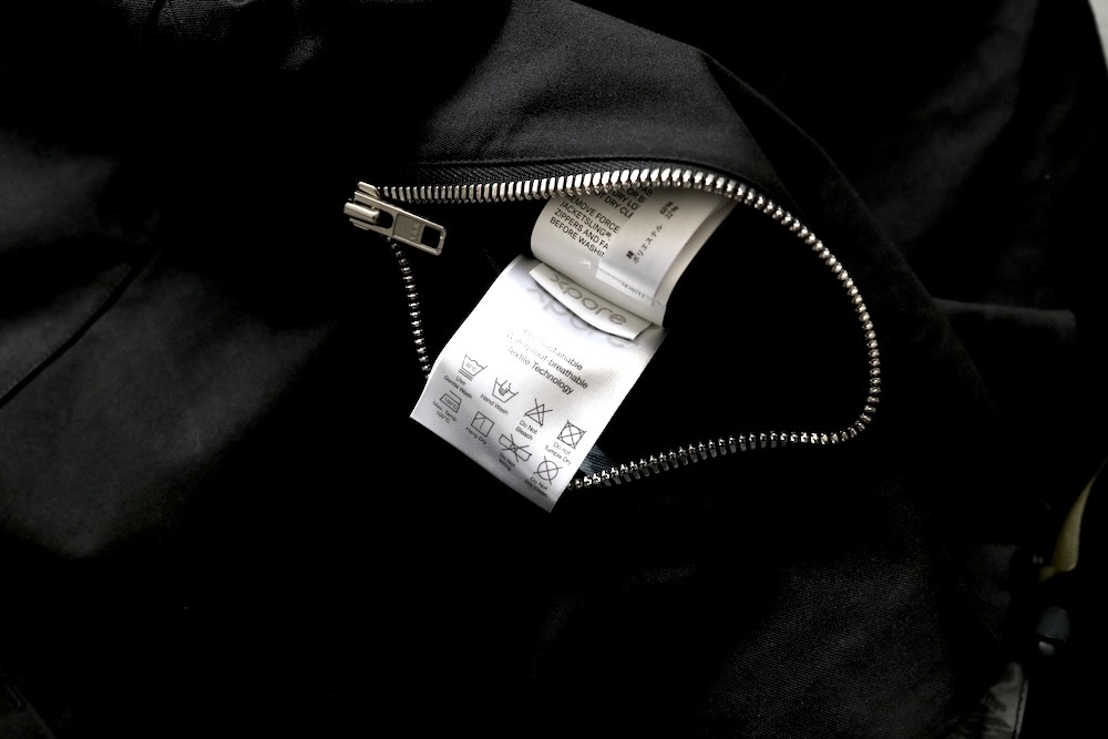 ACRONYM(�������˥���) "J68W-BQ wide fir rider`s jacket -Xpore 3L CO face printed backer-"