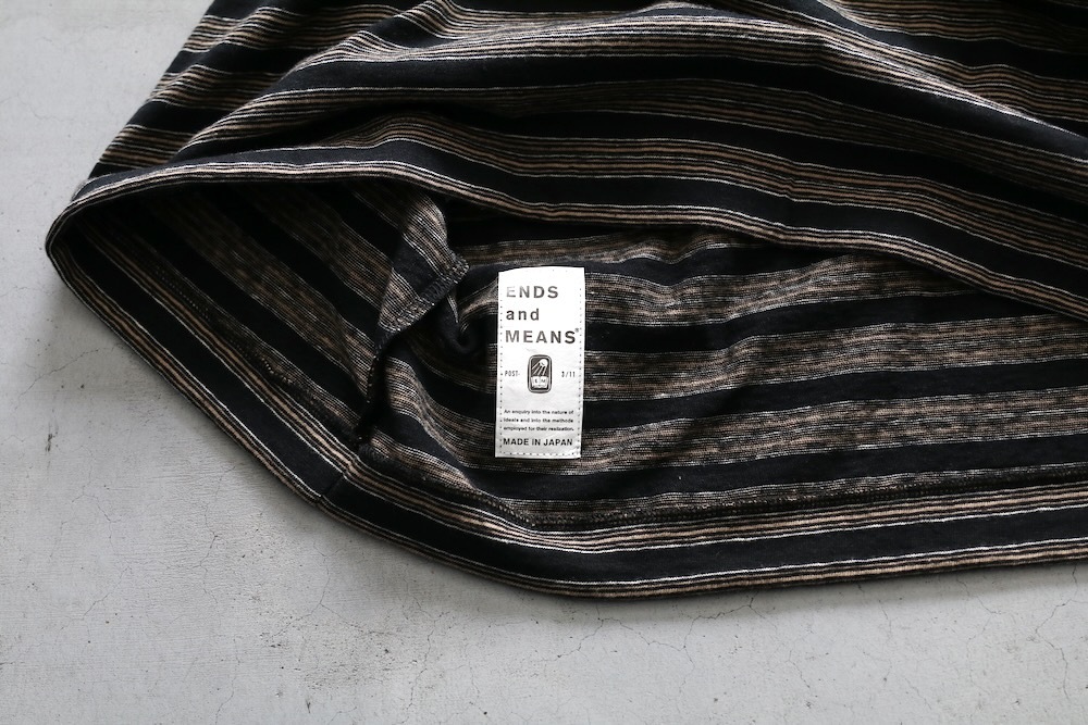ENDS AND MEANS  (ɥɥߡ ) "(Stripe) Pocket Tee"