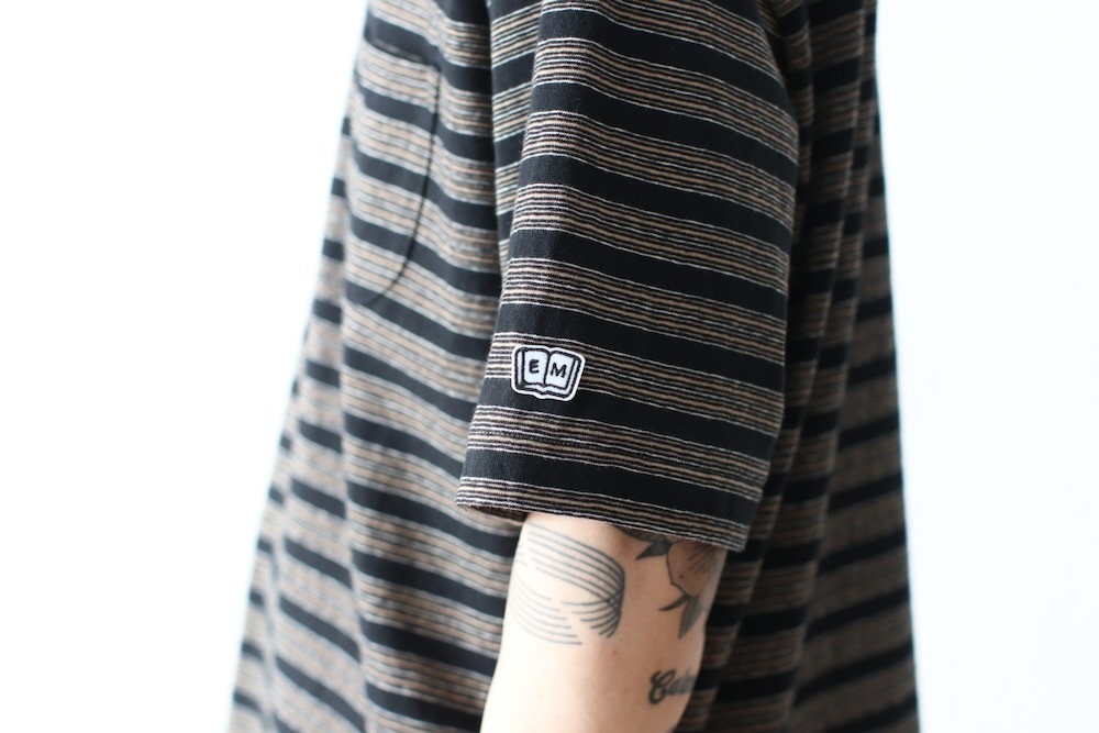 ENDS AND MEANS  (ɥɥߡ ) "(Stripe) Pocket Tee"