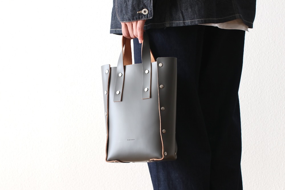 HenderScheme (���������������) "assemble hand bag tall S"