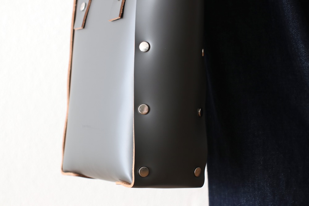 HenderScheme (���������������) "assemble hand bag tall S"