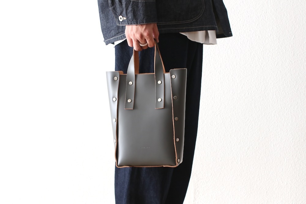 HenderScheme (���������������) "assemble hand bag tall S"