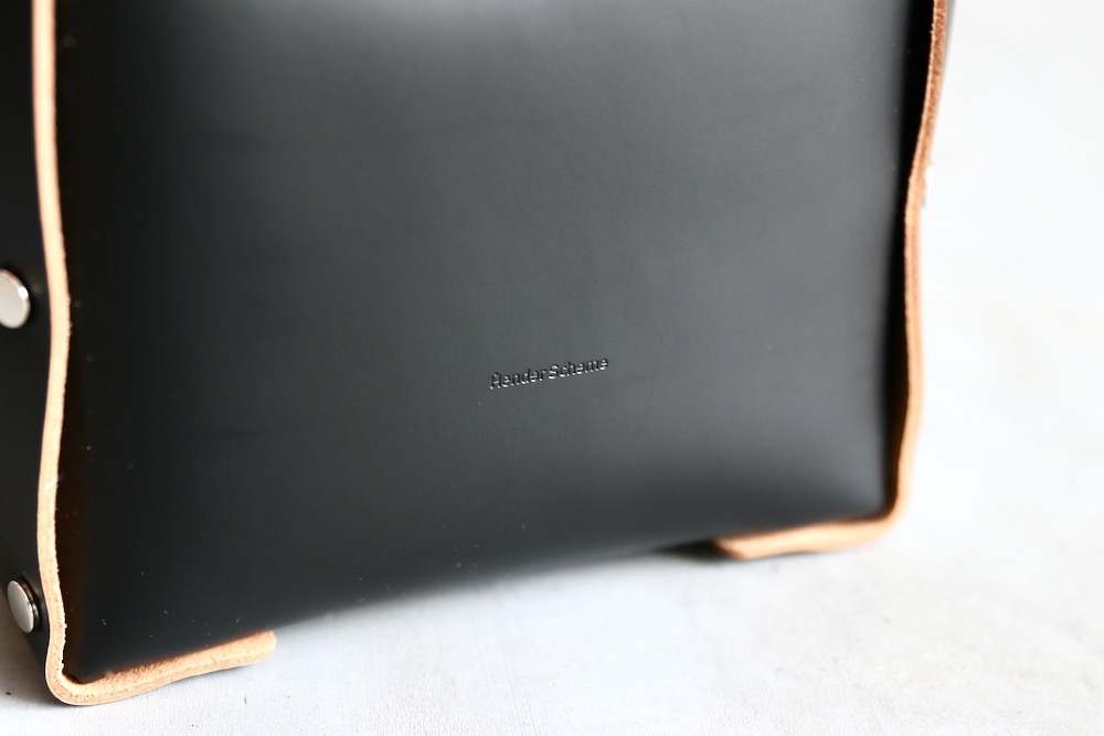 HenderScheme (���������������) "assemble hand bag tall S"