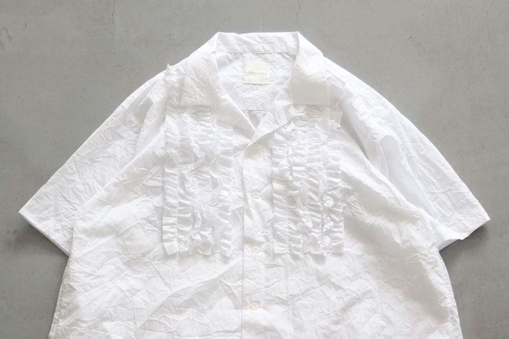 ��WOMEN'S��TOUJOURS�ʥȥ����塼�ˡ�Open Collar Short Sleeve Frill Shirt - WRINKLE COTTON PAPER CLOTH"