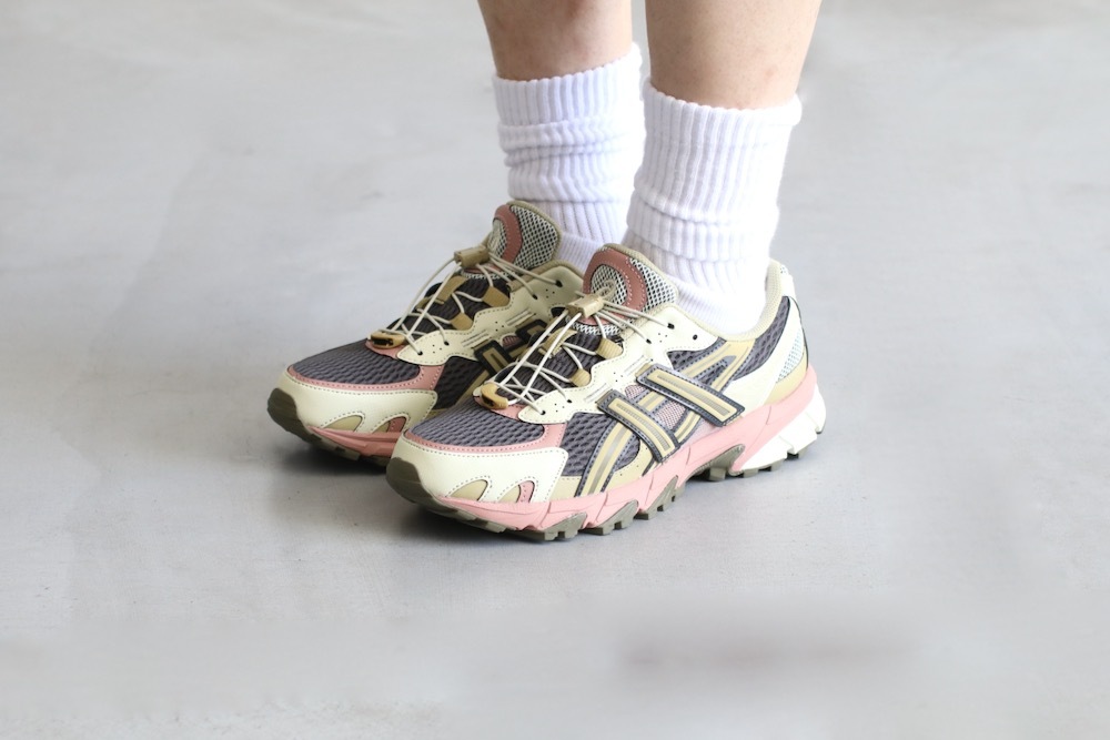 ASICS (�����å���) "GEL-SONOMA TR62"