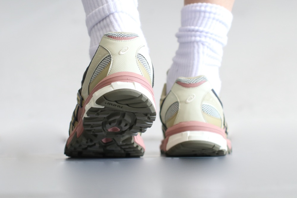 ASICS (�����å���) "GEL-SONOMA TR62"
