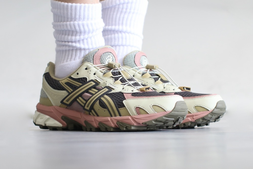 ASICS (�����å���) "GEL-SONOMA TR62"
