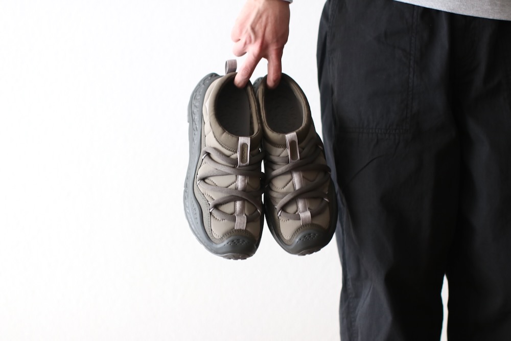 HOKA(�ۥ�)"U ORA PRIMO -LIGHT ROAST / ASPHALT GREY-" 