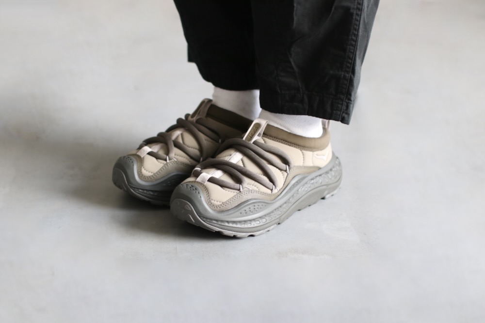 HOKA(�ۥ�)"U ORA PRIMO -LIGHT ROAST / ASPHALT GREY-" 