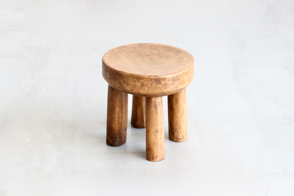 African Crafts (アフリカ工芸品) “セヌフォ族のスツール - LIGHT