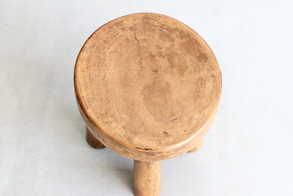 African Crafts (アフリカ工芸品) “セヌフォ族のスツール - LIGHT
