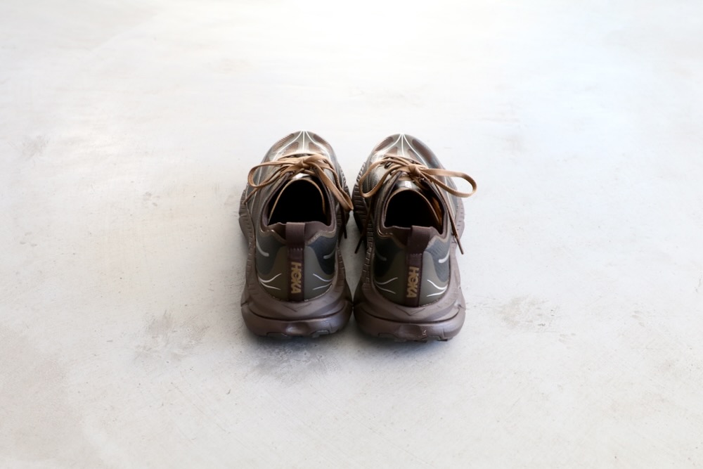 HOKA(�ۥ�) "U MAFATE SPEED 4 LITE -TREE BARK / CASTIRON-" 