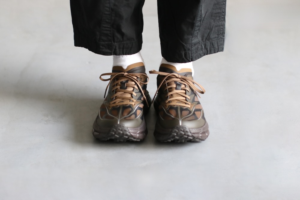 HOKA(�ۥ�) "U MAFATE SPEED 4 LITE -TREE BARK / CASTIRON-" 