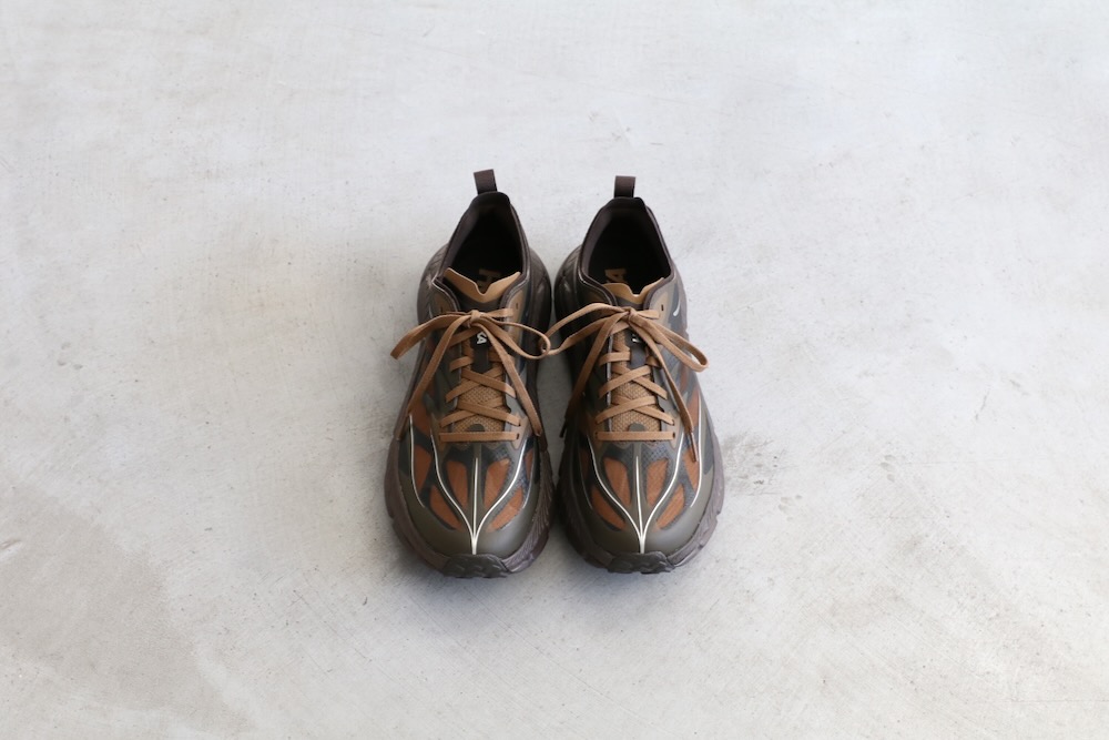 HOKA(�ۥ�) "U MAFATE SPEED 4 LITE -TREE BARK / CASTIRON-" 
