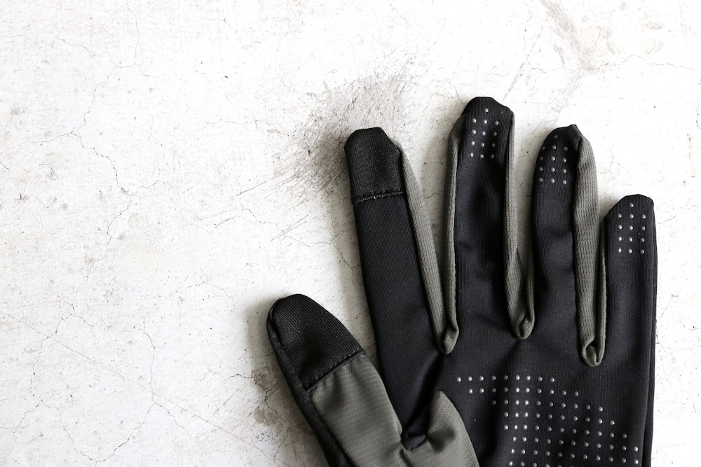 ROA (����) "Andie Base Layer Gloves"