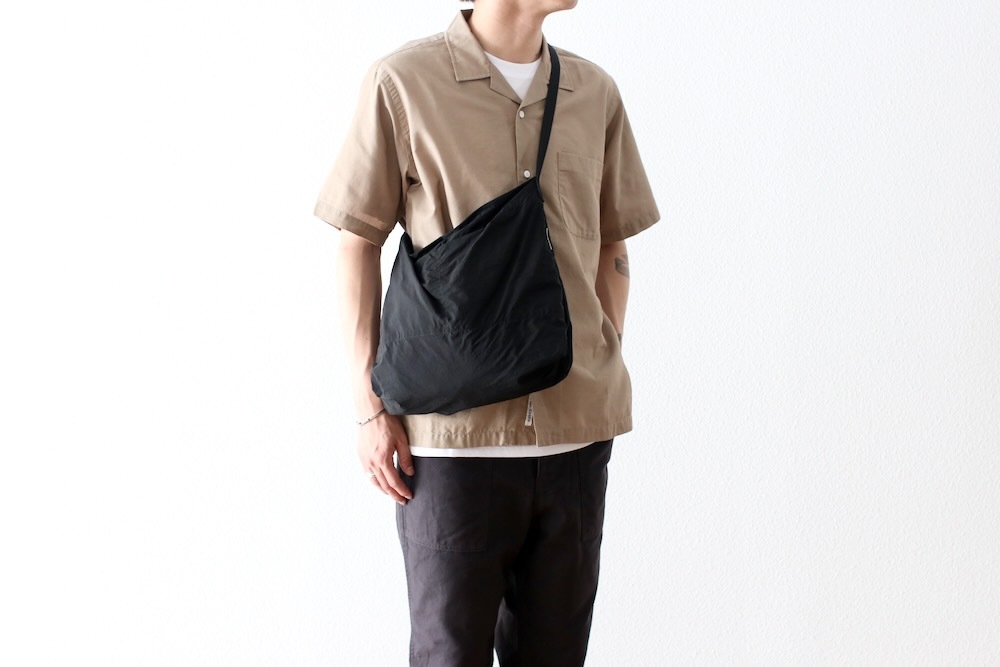 ENDS AND MEANS  (ɥɥߡ ) "Packable Shoulder Bag"