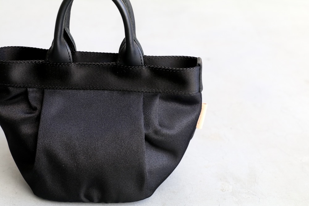 HenderScheme(���������������) "2tuck tote S"