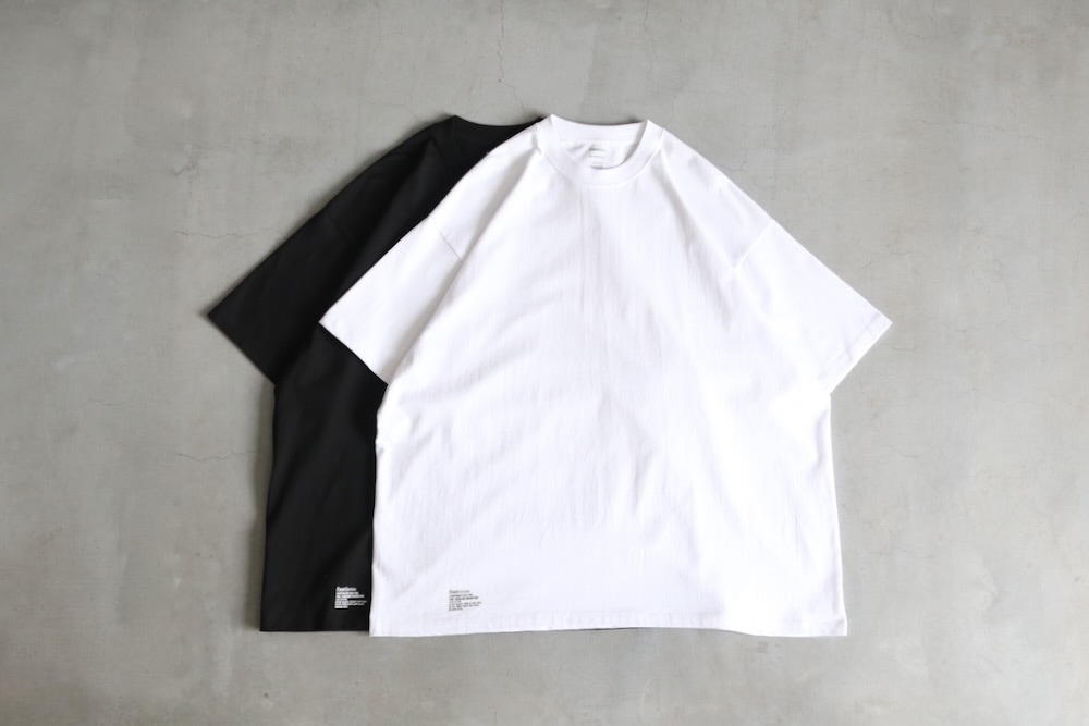 EXCLUSIVE / W.M FreshService(եå奵ӥ) "2-PACK CORPORATE S/S TEE FOR_WONDERMOUNTAIN -WHITE & BLACK-"