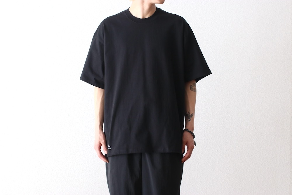 EXCLUSIVE / W.M FreshService(եå奵ӥ) "2-PACK CORPORATE S/S TEE FOR_WONDERMOUNTAIN -WHITE & BLACK-"