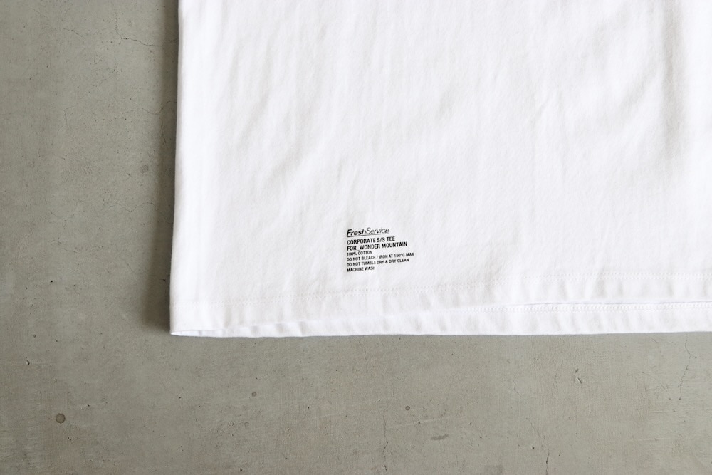 ��EXCLUSIVE / W.M ������FreshService(�ե�å��奵���ӥ�) "2-PACK CORPORATE S/S TEE FOR_WONDERMOUNTAIN -WHITE & BLACK-"