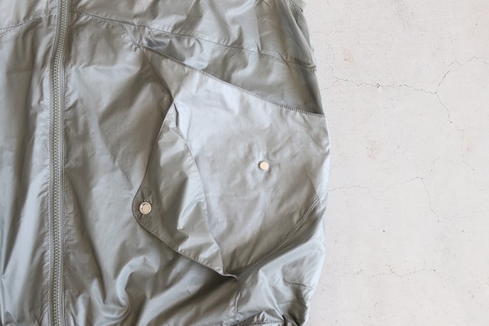 J.L-A.L () "Sair Vest"