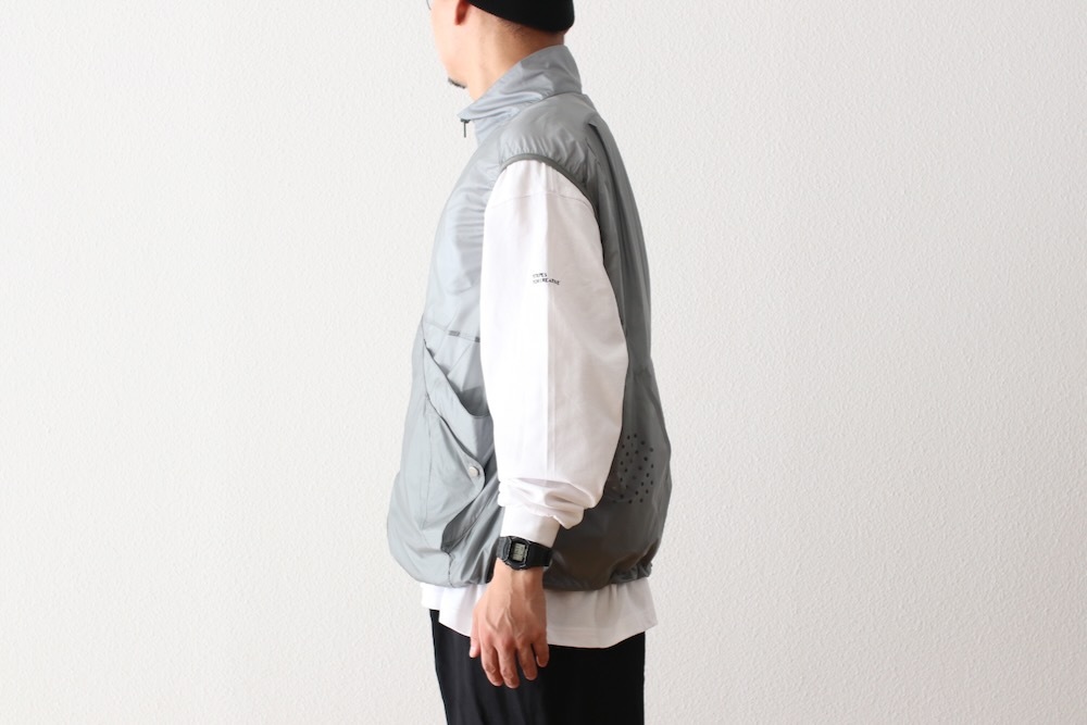 J.L-A.L () "Sair Vest"