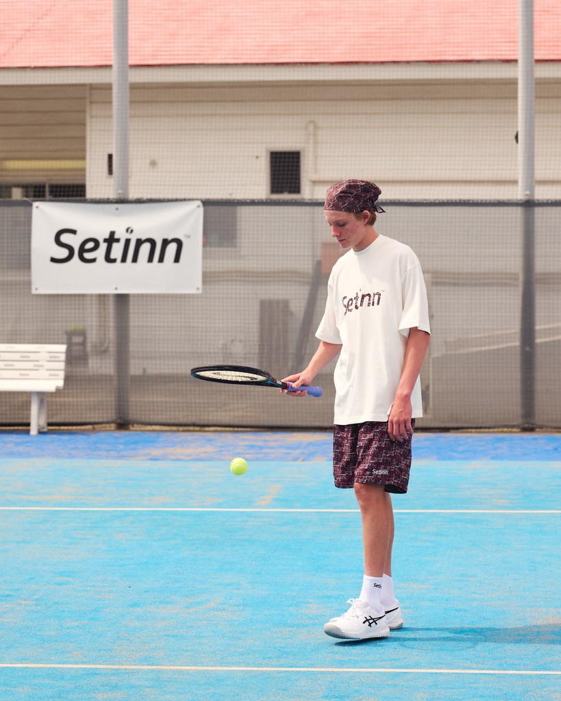 Setinn(åƥ) "Script Logo Tee"