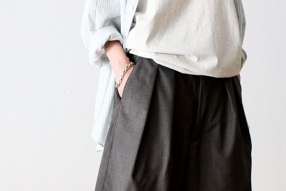 WOMEN'S】TOUJOURS（トゥジュー）“2 In-pleat Shorts - SUPER