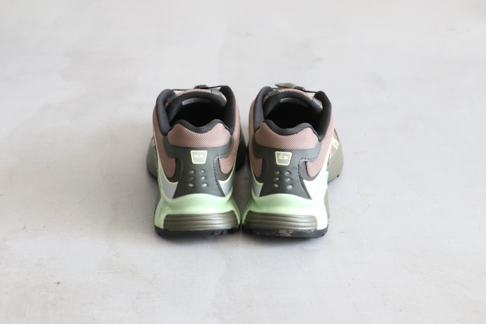 SALOMON(�������) "XT-WHISPER WALNUT / PEAT / BUTTERFLY"