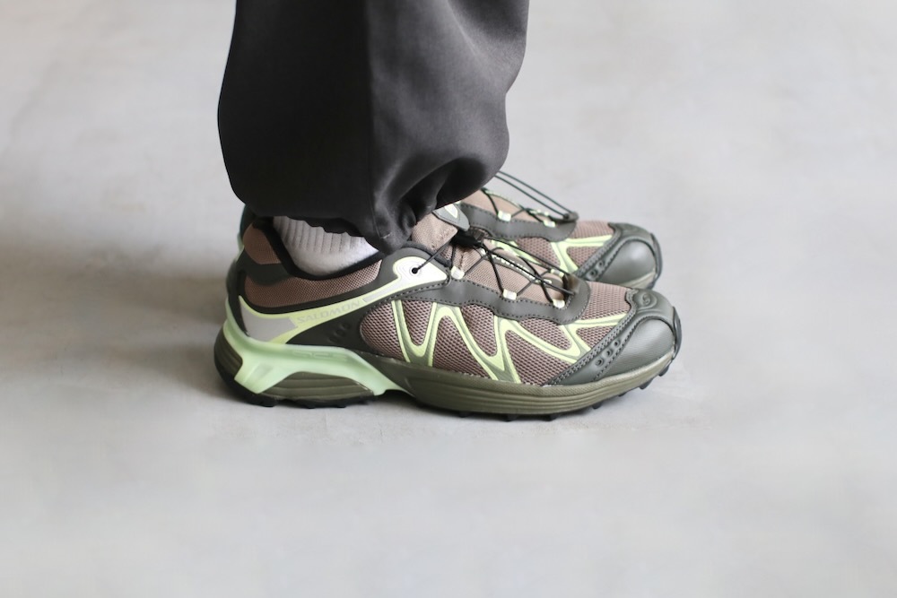 SALOMON(�������) "XT-WHISPER WALNUT / PEAT / BUTTERFLY"