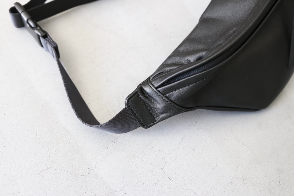 HenderScheme(���������������) "cow waist pouch bag"