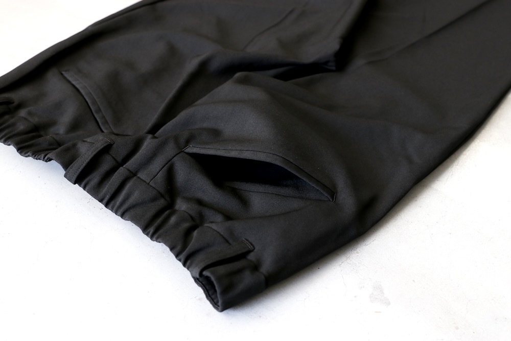 GOLDWIN (������ɥ�����) "One Tuck Straight Pants"