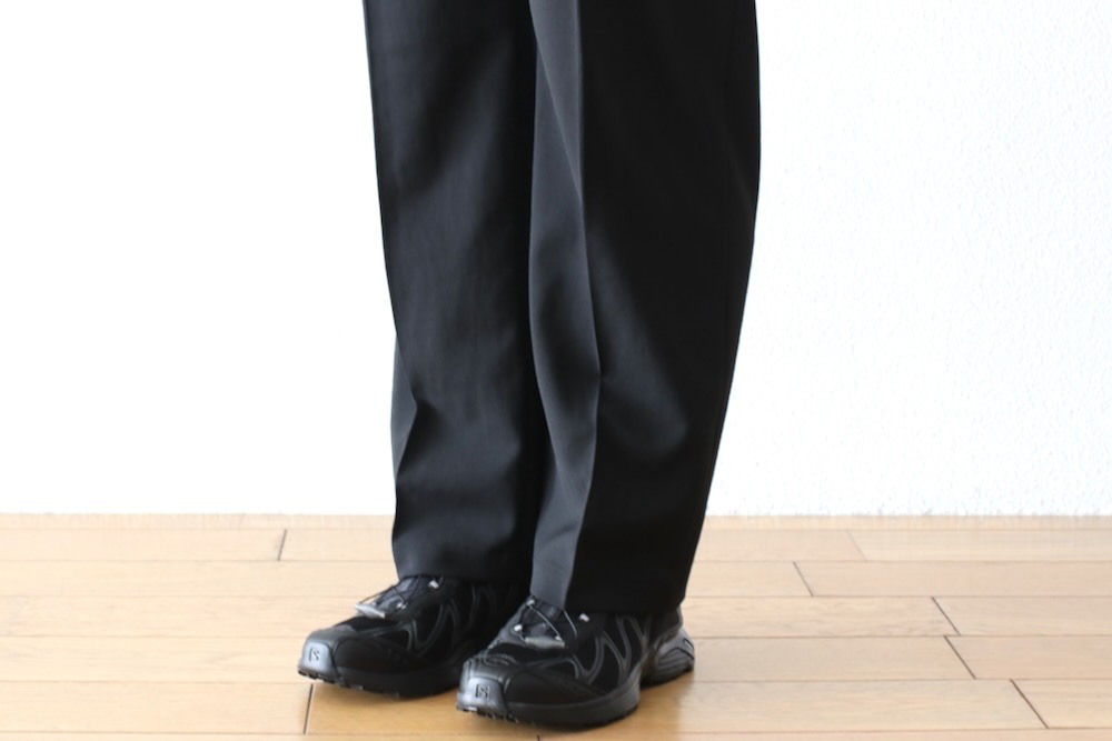 GOLDWIN (������ɥ�����) "One Tuck Straight Pants"