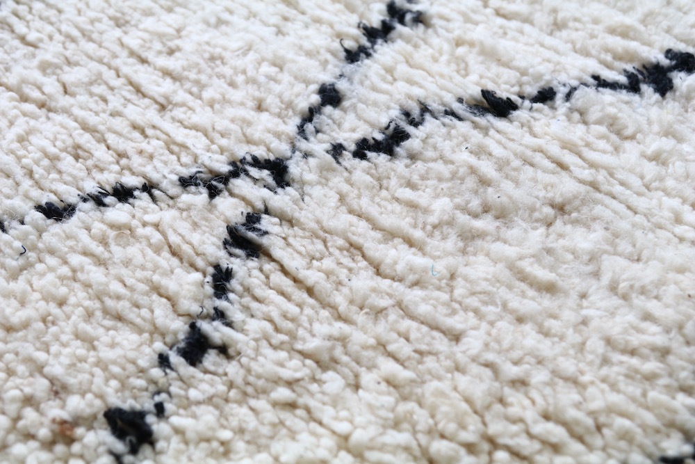 LIGHT YEARS(�饤�� ���䡼��)"MOROCCAN RUG VINTAGE BENI OUARAIN - �٥˥��� / BO1005"