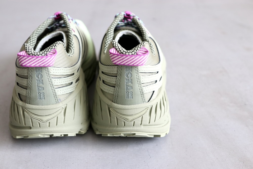 HOKA ONE ONE (ホカ オネ オネ) 