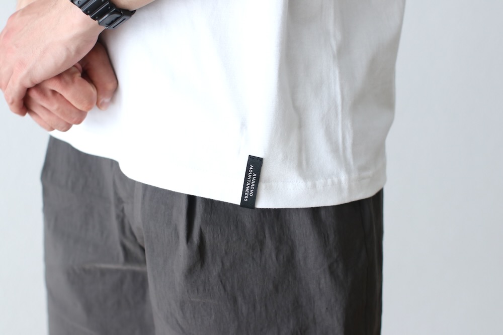 MOUNTAIN RESEARCH(�ޥ���ƥ�ꥵ����) "Title Tee"