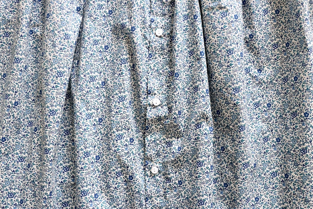 ��WOMEN'S��TOUJOURS�ʥȥ����塼�ˡ�Pleated Sleeveless Long Shirt - LIBERTY BLUE FLOWER PRINT COTTON CLOTH"