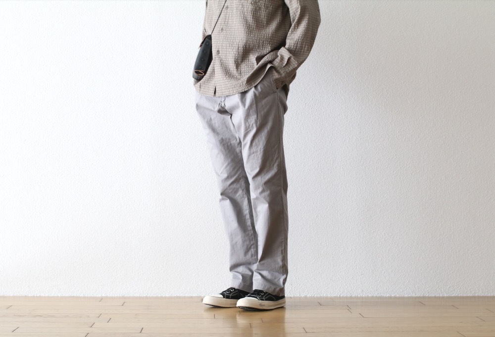 nonnative(�Υ�ͥ��ƥ���) "OFFICER CHINO TROUSERS COTTON DOBBY STRIPE PIGMENT DYE"