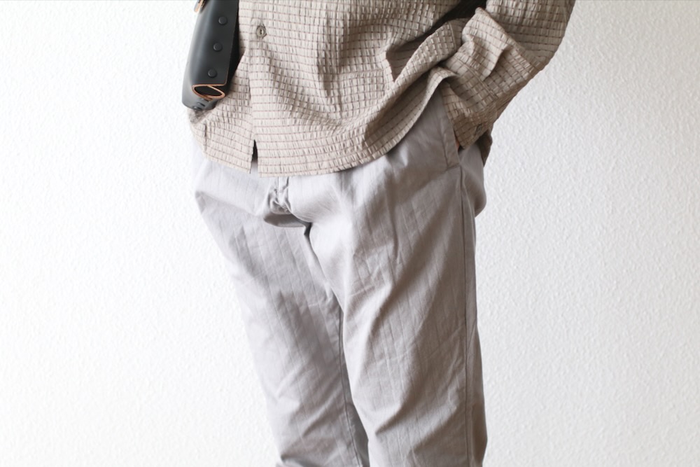nonnative(�Υ�ͥ��ƥ���) "OFFICER CHINO TROUSERS COTTON DOBBY STRIPE PIGMENT DYE"