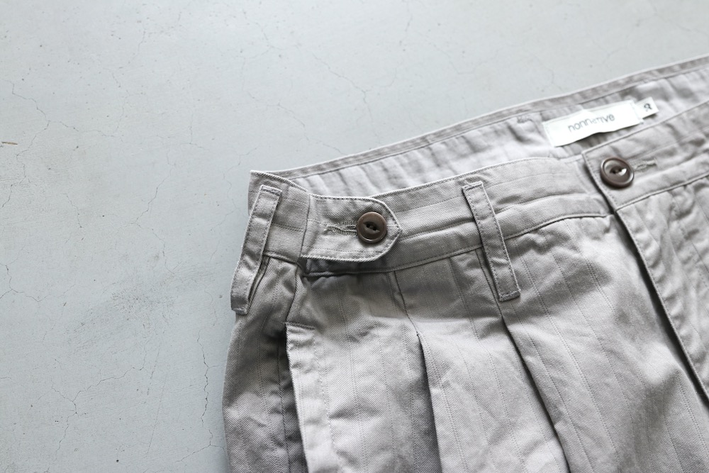 nonnative(�Υ�ͥ��ƥ���) "OFFICER CHINO TROUSERS COTTON DOBBY STRIPE PIGMENT DYE"