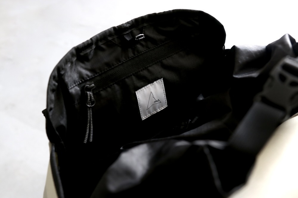 ROA (����) "Testudo Technical Shell Backpack"