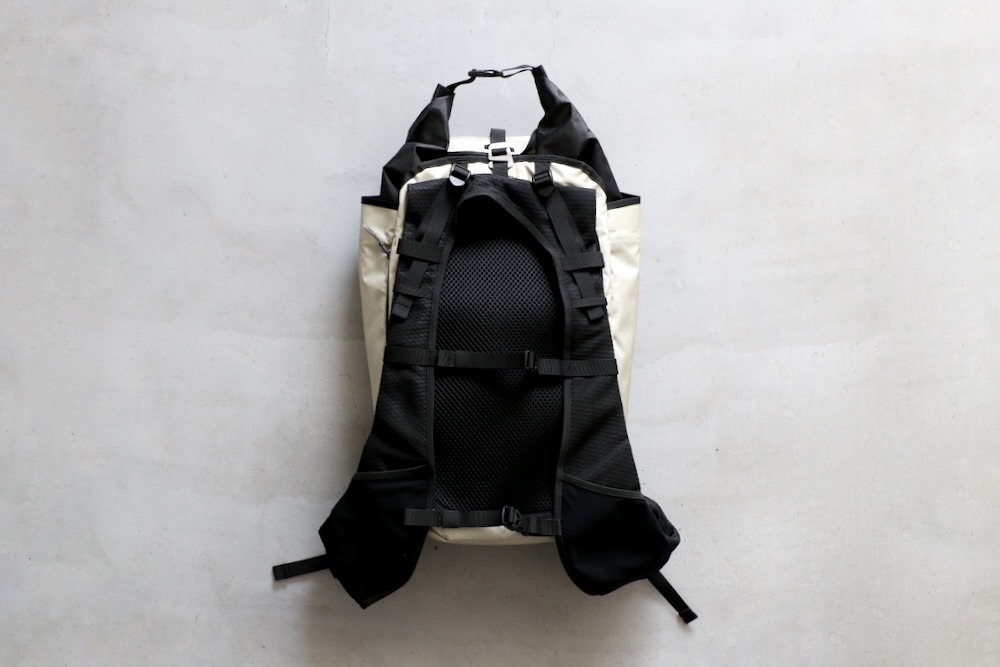 ROA (����) "Testudo Technical Shell Backpack"