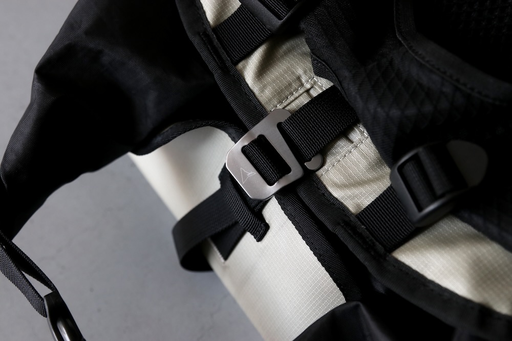 ROA (����) "Testudo Technical Shell Backpack"