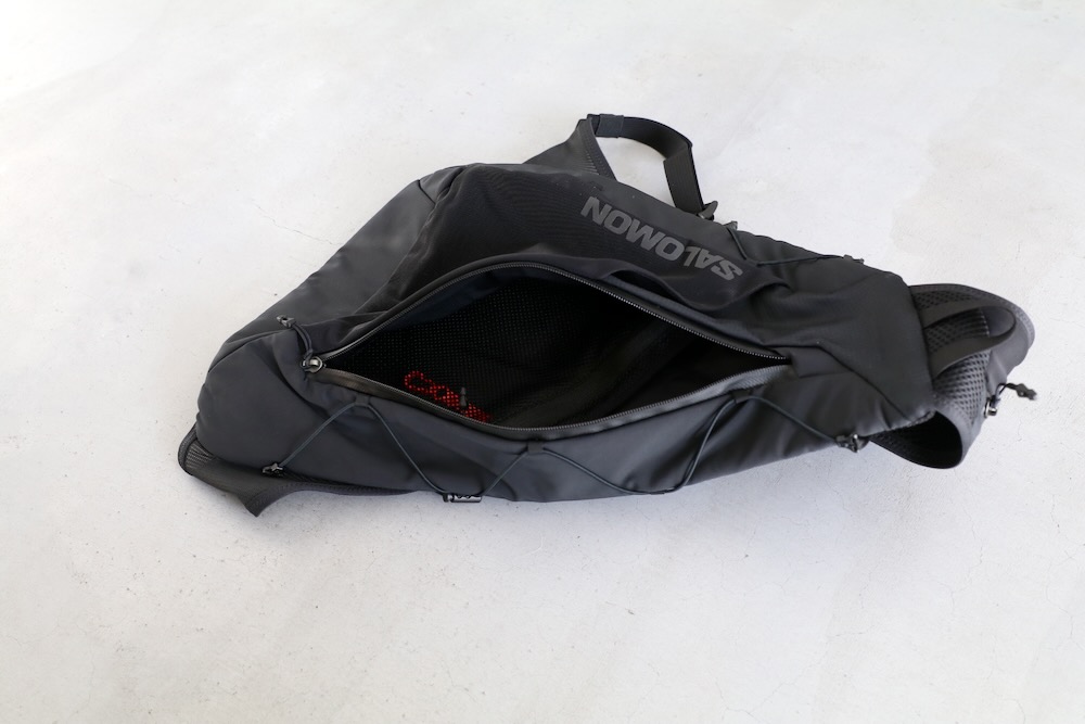 SALOMON(�������) "ADV CROSS BODY BAG BLACK"