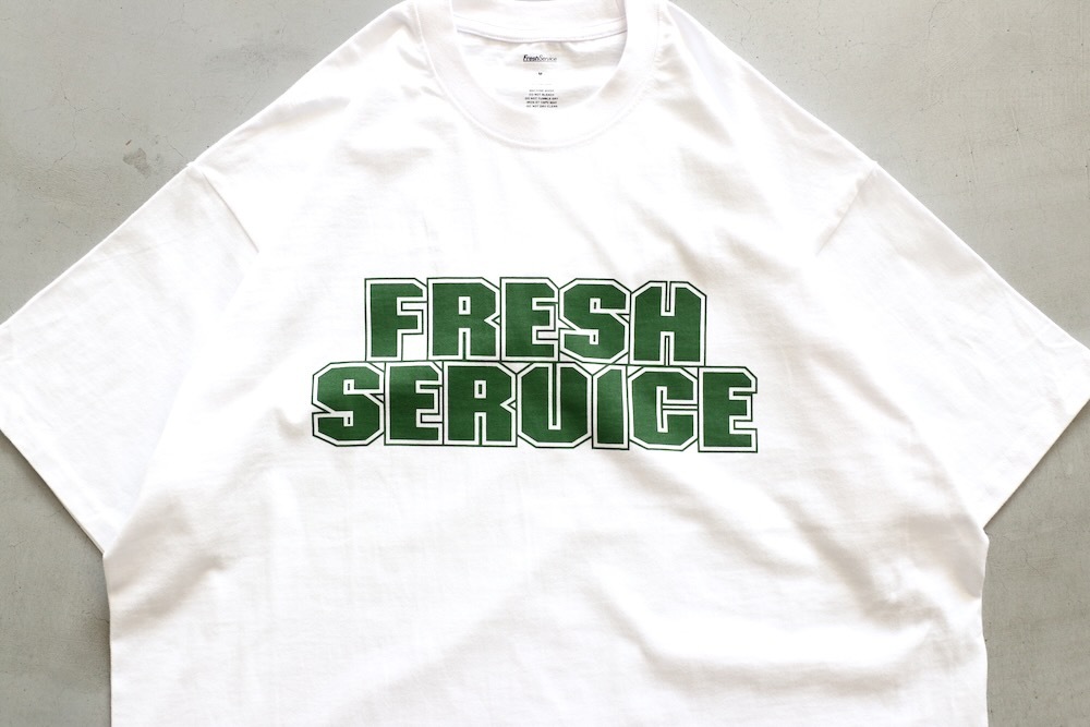 トップス FreshService CORPORATE PRINTED SWEAT トップス FreshService CORPORATE PRINTED SWEAT FreshService