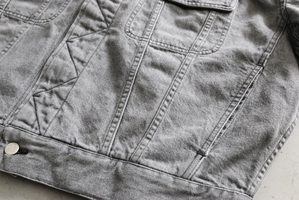 C.E(��������) "WASHED BLACK DENIM TRUCKER JACKET"