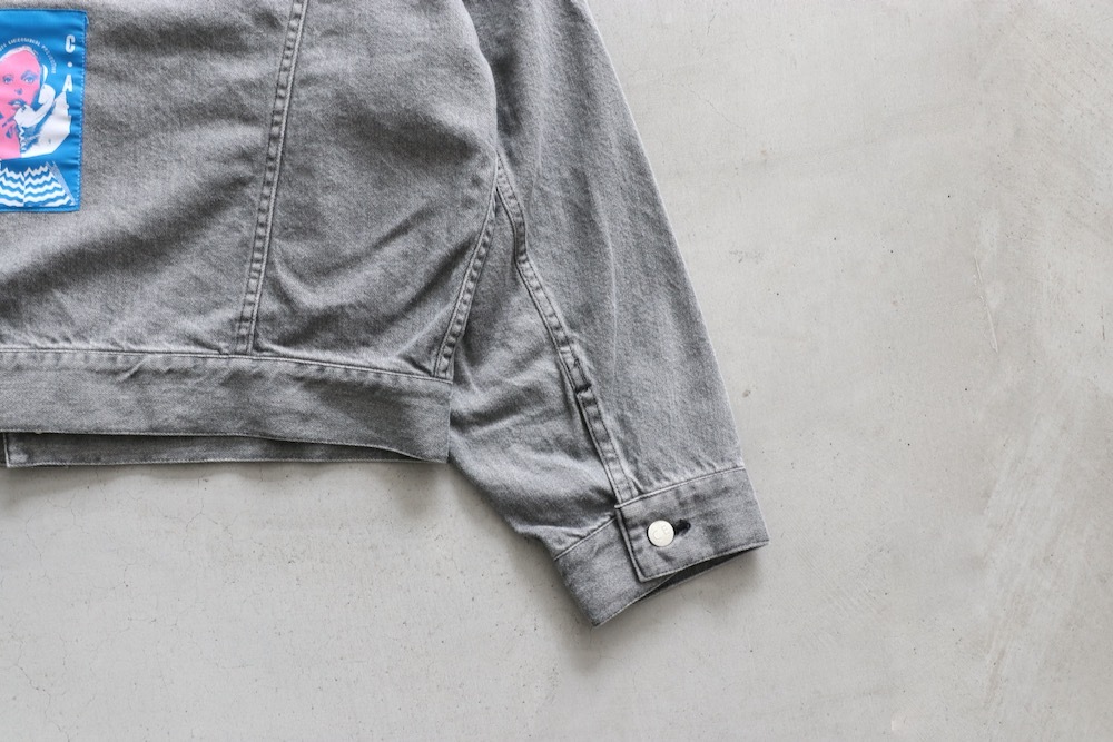 C.E(��������) "WASHED BLACK DENIM TRUCKER JACKET"